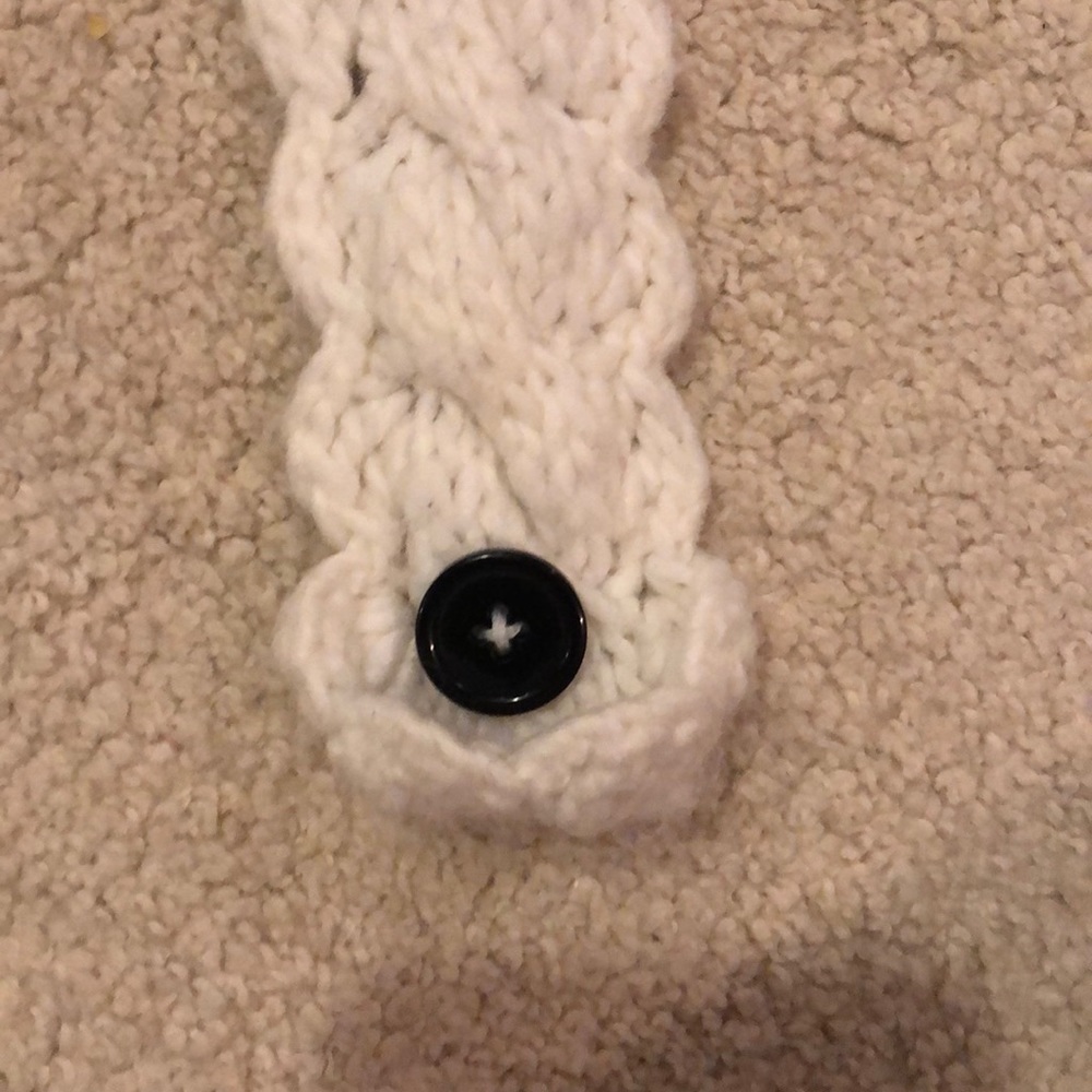 Winter hat - Picture 4 of 5
